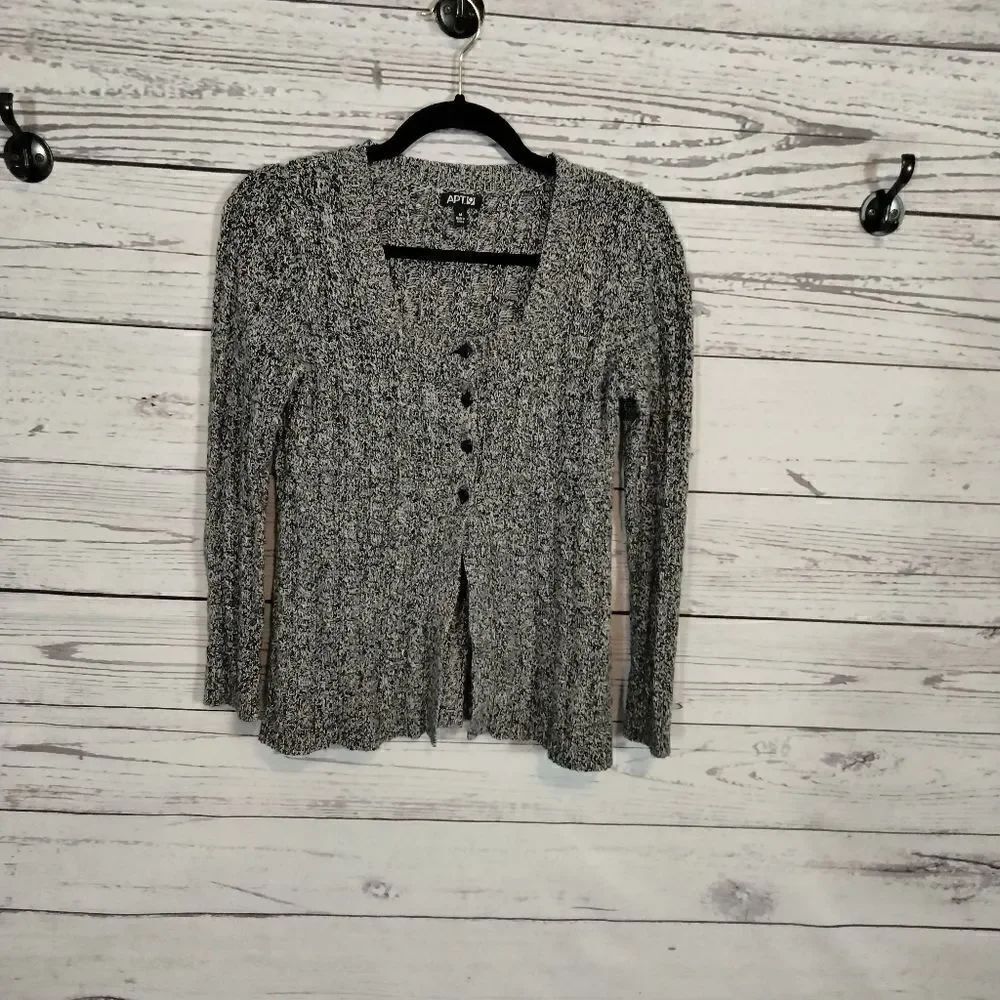 "Apt 9" woman's sweater